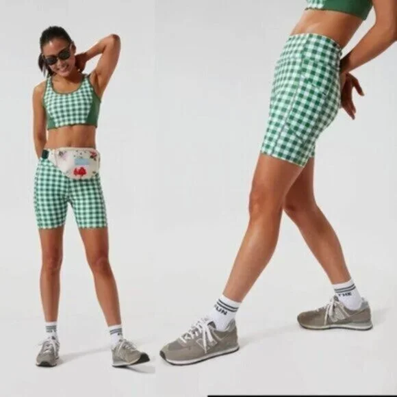 Tuckernuck NEW Sport Trellis Gingham Green White Biker Athletic 6" Short Size XL